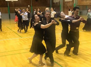 社交ダンス初心者クラス